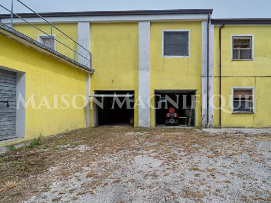 Immagine 37 di Casa bifamiliare in vendita  in Via Valle Oppio 2 a Lagosanto