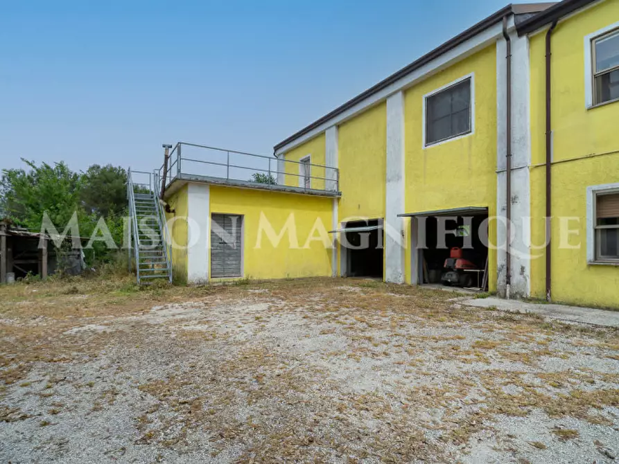 Immagine 38 di Casa bifamiliare in vendita  in Via Valle Oppio 2 a Lagosanto