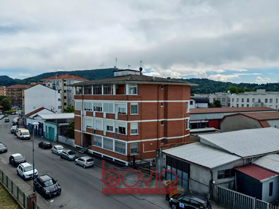 Immagine 5 di Appartamento in vendita  in Via Luigi Santagata 15 a Torino