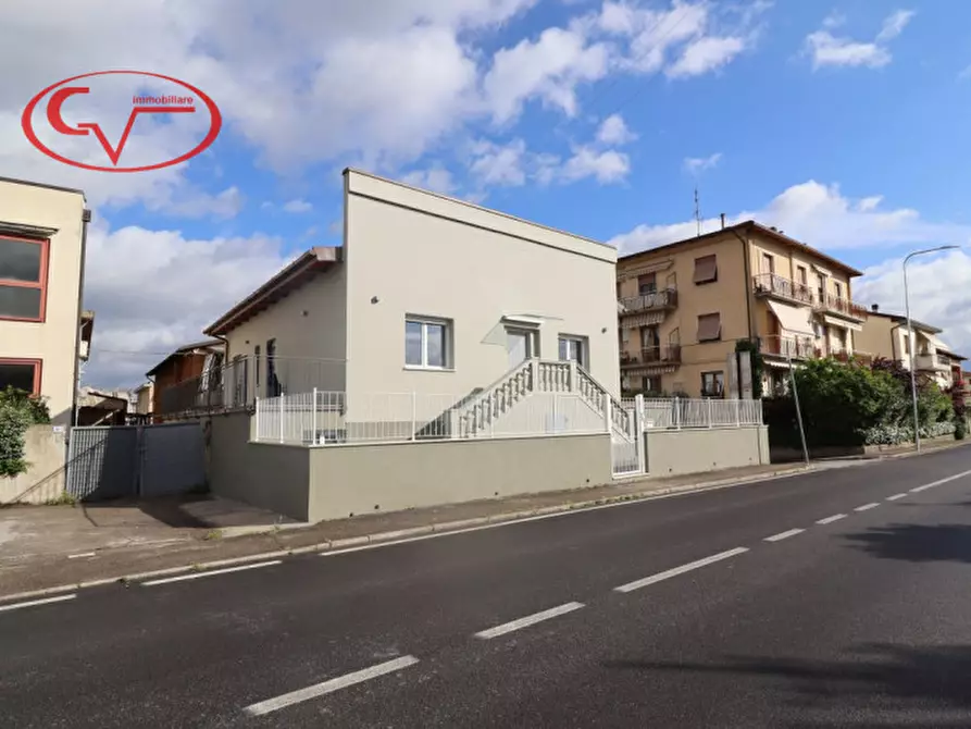 Immagine 3 di Villetta a schiera in vendita  in via pochielli a Montevarchi