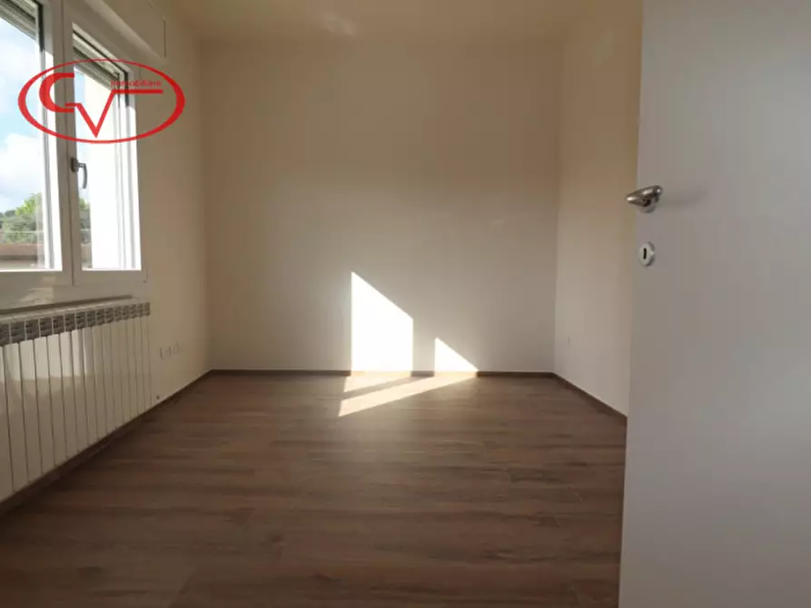 Immagine 12 di Villetta a schiera in vendita  in via pochielli a Montevarchi