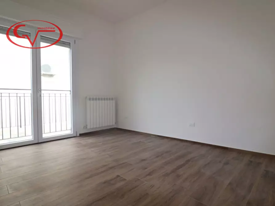 Immagine 22 di Villetta a schiera in vendita  in via pochielli a Montevarchi