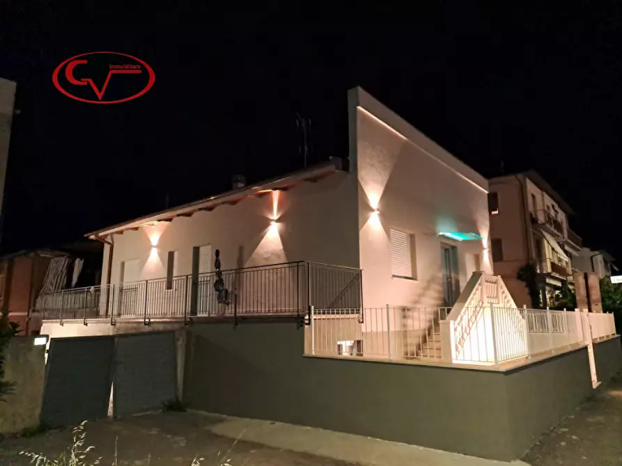 Immagine 32 di Villetta a schiera in vendita  in via pochielli a Montevarchi