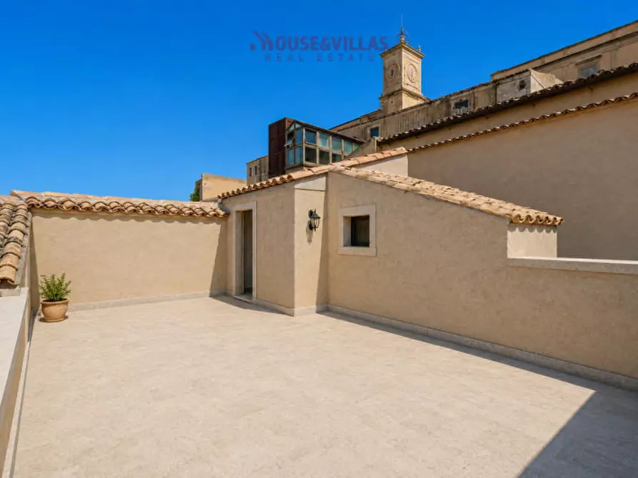Immagine 4 di Casa indipendente in vendita  in via bandiera a Noto
