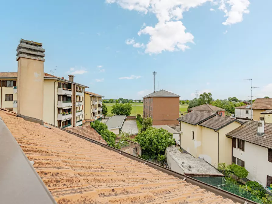 Immagine 19 di Appartamento in affitto  in Via Roma, 31 a Mediglia