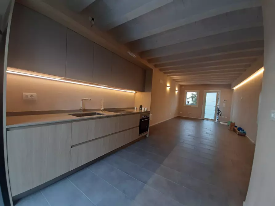 Immagine 6 di Casa trifamiliare in vendita  in Via San Giovanni Battista, a Mestrino