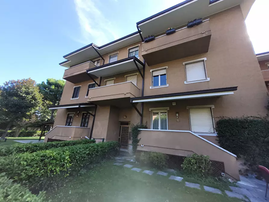 Immagine 17 di Appartamento in vendita  in Via Collebeato 40 a Brescia