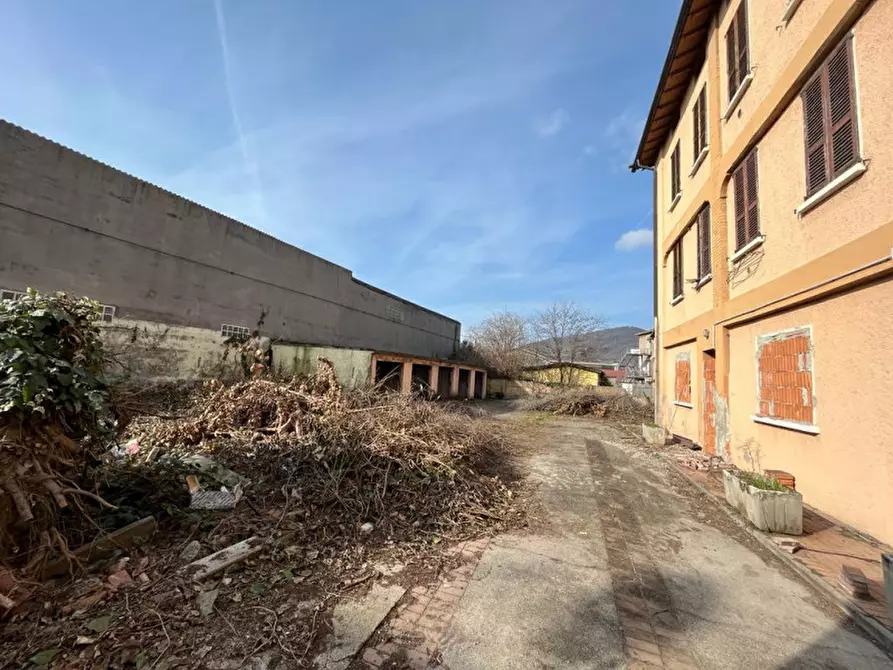 Immagine 6 di Palazzo in vendita  in Via Stretta 209 a Brescia