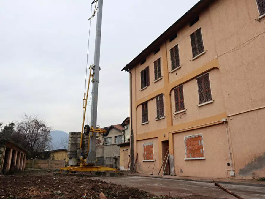 Immagine 8 di Palazzo in vendita  in Via Stretta 209 a Brescia