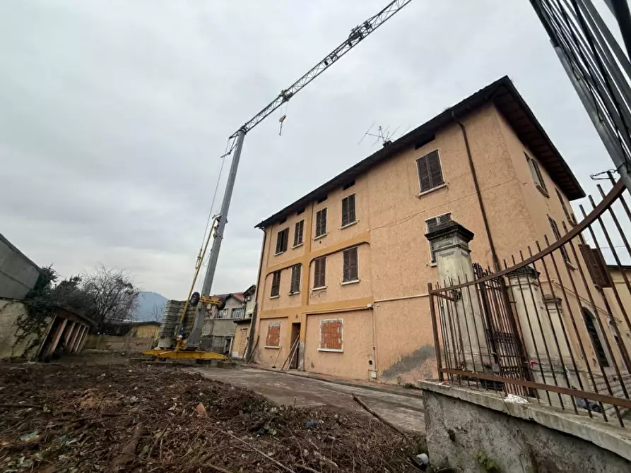 Immagine 9 di Palazzo in vendita  in Via Stretta 209 a Brescia