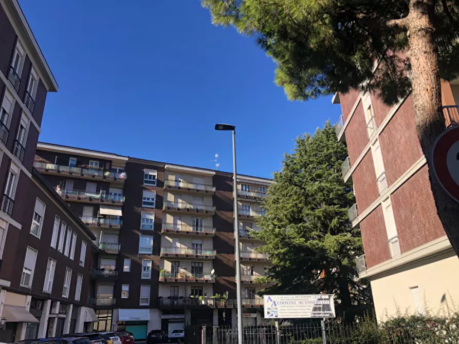 Immagine 1 di Appartamento in vendita  in Via Manara Valgimigli 15 a Brescia