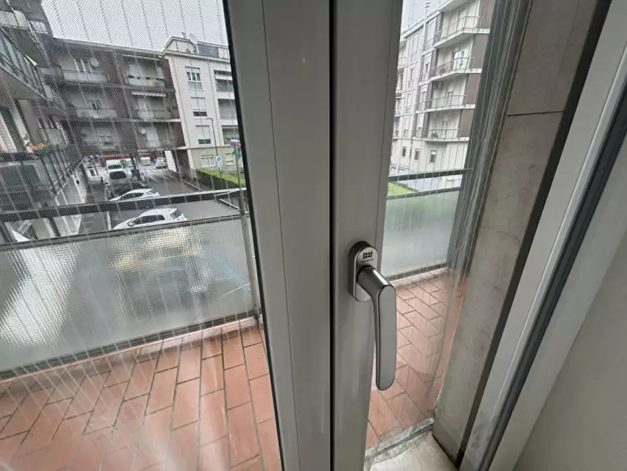 Immagine 6 di Appartamento in vendita  in Via Manara Valgimigli 15 a Brescia