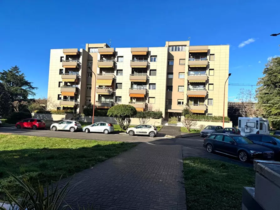 Immagine 2 di Appartamento in vendita  in Via Guglielmo Oberdan 6 a Brescia