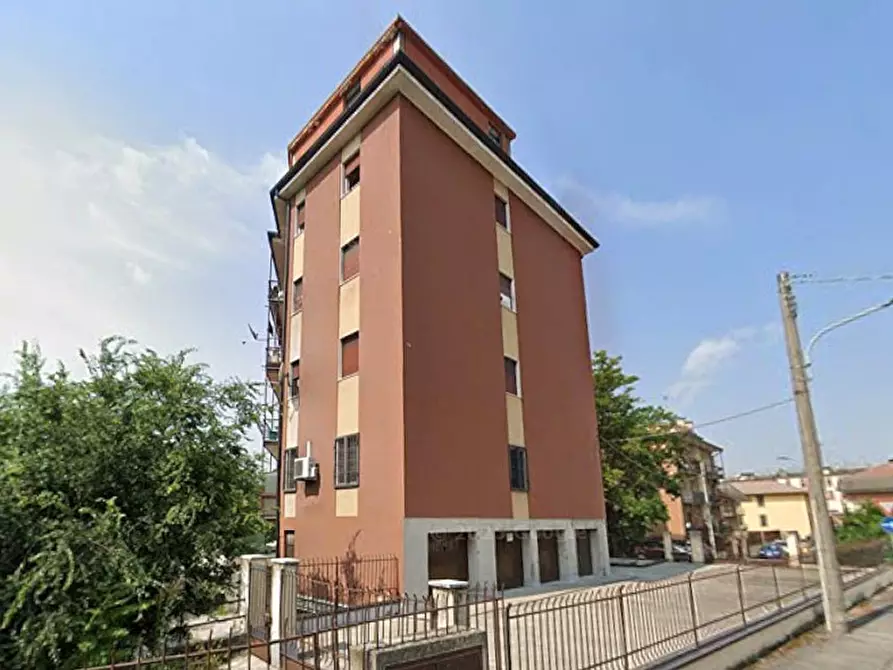 Immagine 2 di Appartamento in vendita  in Via Beniamino Simoni 18 a Brescia