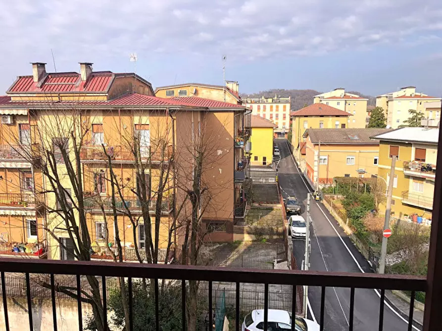Immagine 5 di Appartamento in vendita  in Via Beniamino Simoni 18 a Brescia