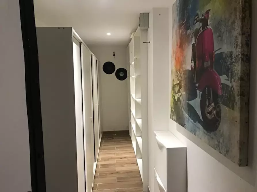 Immagine 4 di Monolocale in vendita  in Via carracci 2 a Bologna