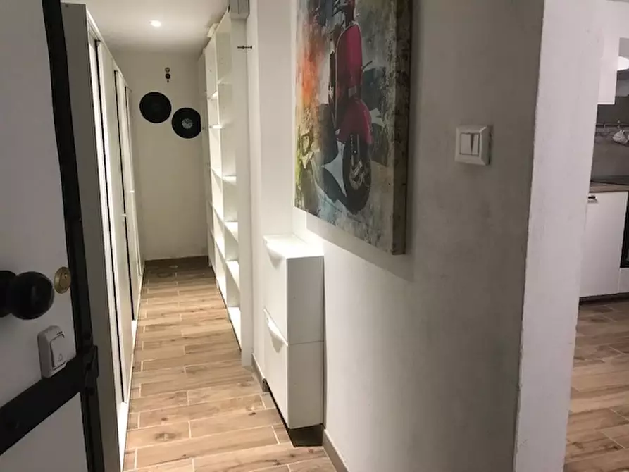 Immagine 5 di Monolocale in vendita  in Via carracci 2 a Bologna