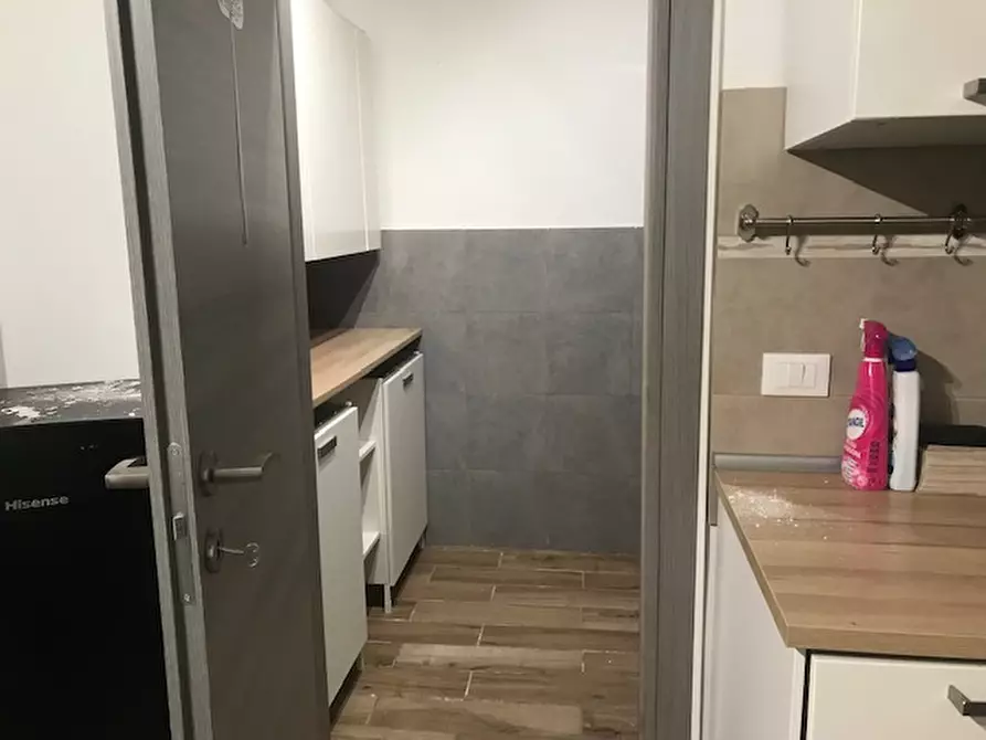 Immagine 6 di Monolocale in vendita  in Via carracci 2 a Bologna