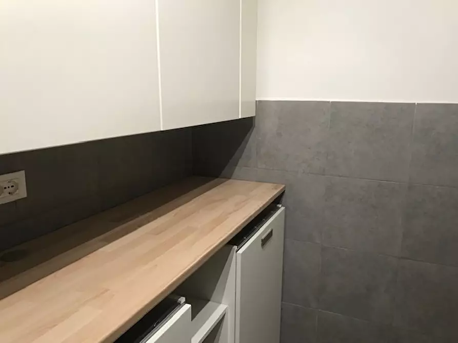 Immagine 8 di Monolocale in vendita  in Via carracci 2 a Bologna