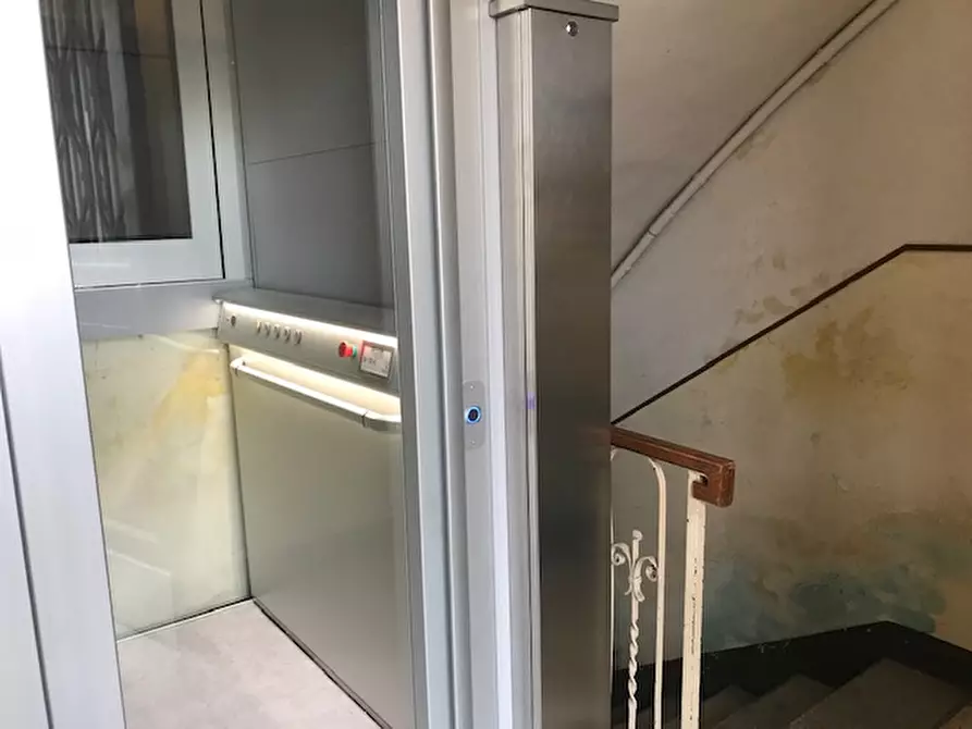 Immagine 9 di Monolocale in vendita  in Via carracci 2 a Bologna