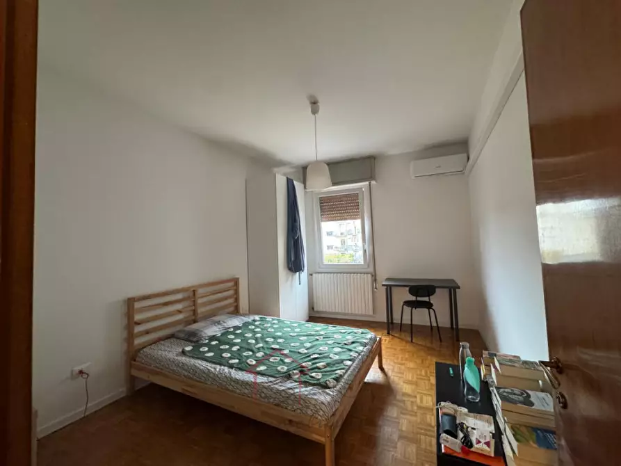 Immagine 12 di Camera in affitto  in Vicolo Tiziano Aspetti a Padova