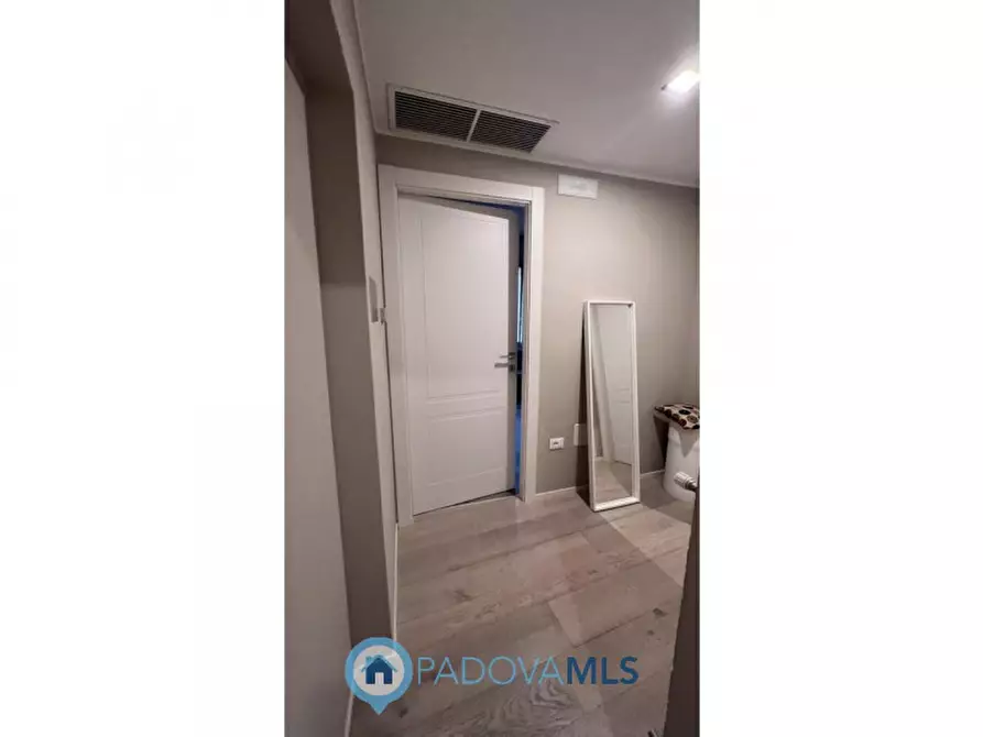 Immagine 21 di Casa bifamiliare in vendita  in via Umago a Padova
