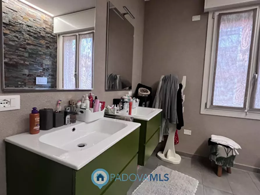 Immagine 23 di Casa bifamiliare in vendita  in via Umago a Padova