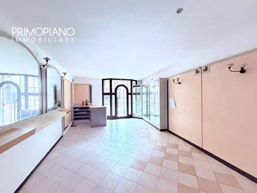 Immagine 1 di Laboratorio in vendita  in Via Gerolamo Tartarotti a Rovereto
