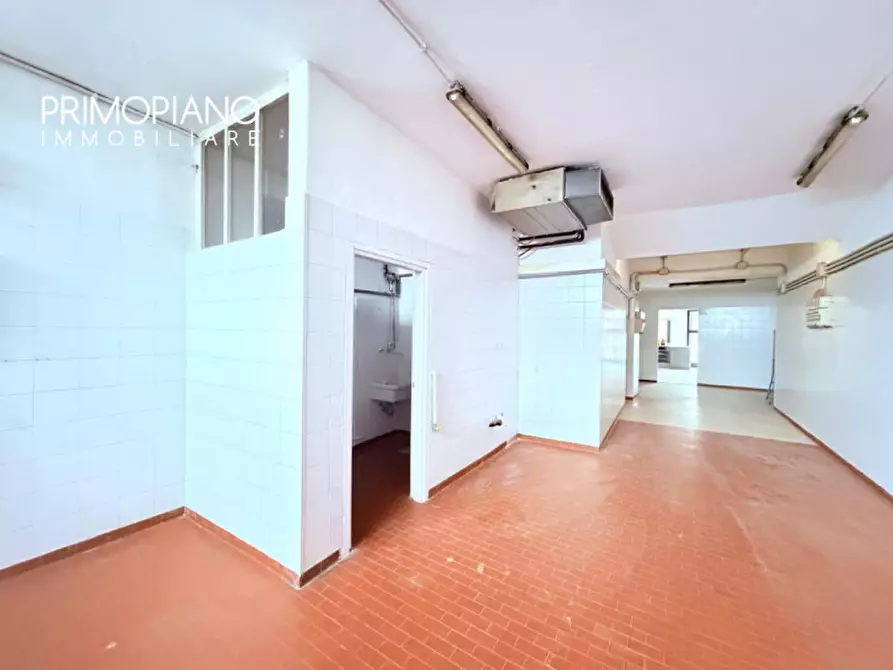 Immagine 13 di Laboratorio in vendita  in Via Gerolamo Tartarotti a Rovereto