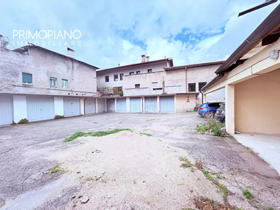 Immagine 31 di Laboratorio in vendita  in Via Gerolamo Tartarotti a Rovereto