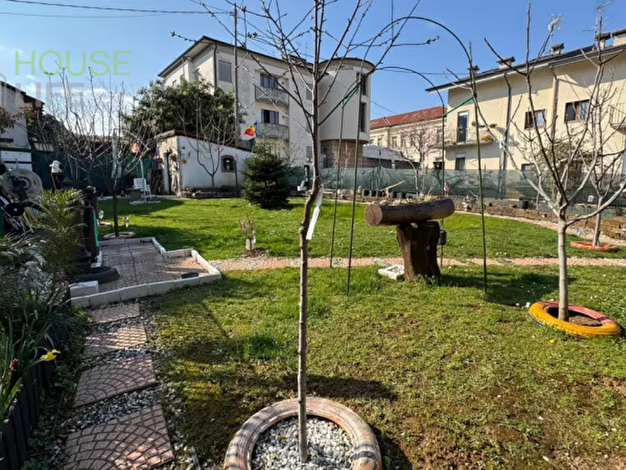 Immagine 1 di Appartamento in vendita  in via Milano a Monte Di Malo