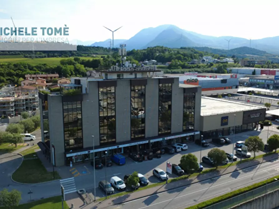 Immagine 24 di Ufficio in affitto  in via pascoli a Affi