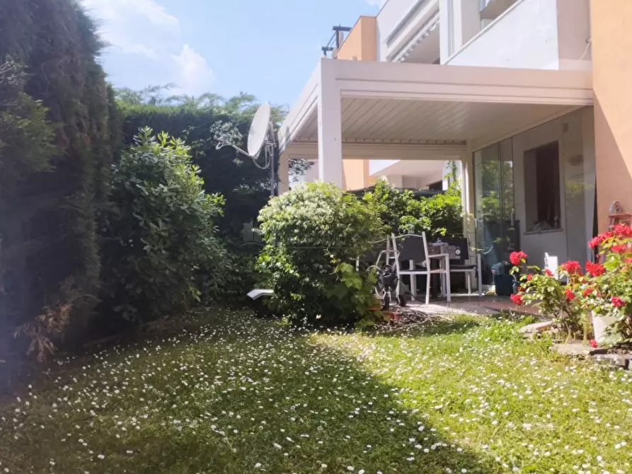 Immagine 2 di Appartamento in vendita  in Via San Pio X Abano Terme a Abano Terme