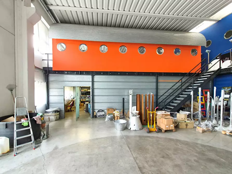 Immagine 5 di Capannone industriale in affitto  in Strada Regionale 11 a Gambellara