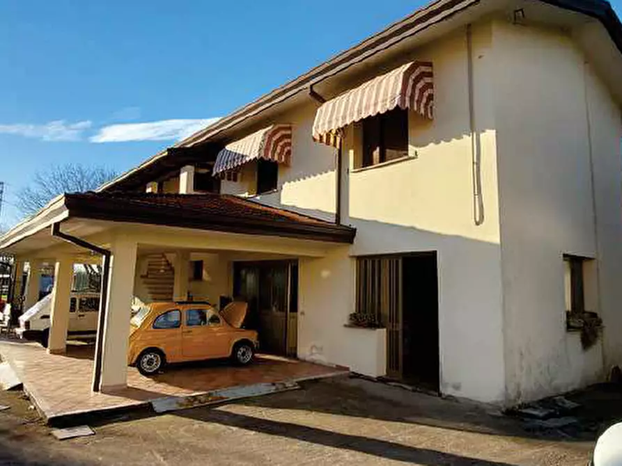Immagine 4 di Casa bifamiliare in vendita  in Via Maino, 7 a Fiume Veneto