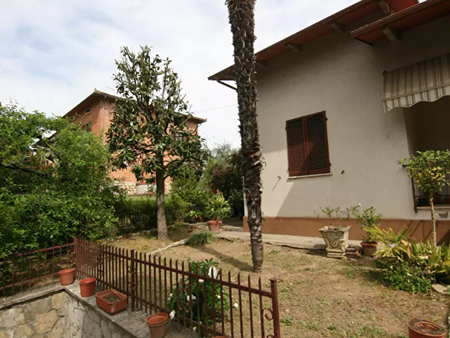 Immagine 3 di Casa indipendente in vendita  a Foiano Della Chiana
