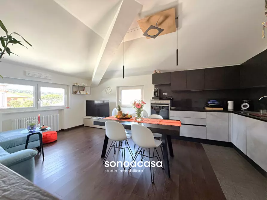Immagine 2 di Appartamento in vendita  in Via Raffaello Sanzio, 389 a Senigallia