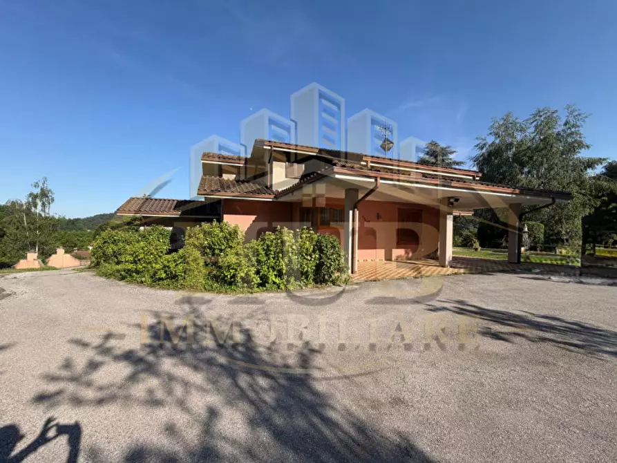 Immagine 9 di Casa bifamiliare in vendita  in via bottonasco a Caraglio