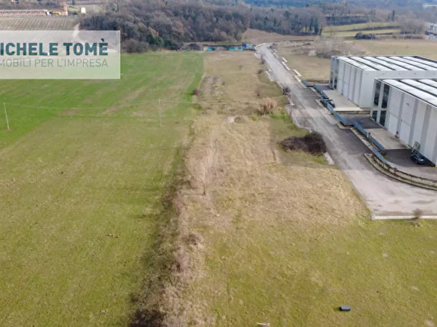 Immagine 2 di Terreno in vendita  in Circumvallazione Bran a Caprino Veronese