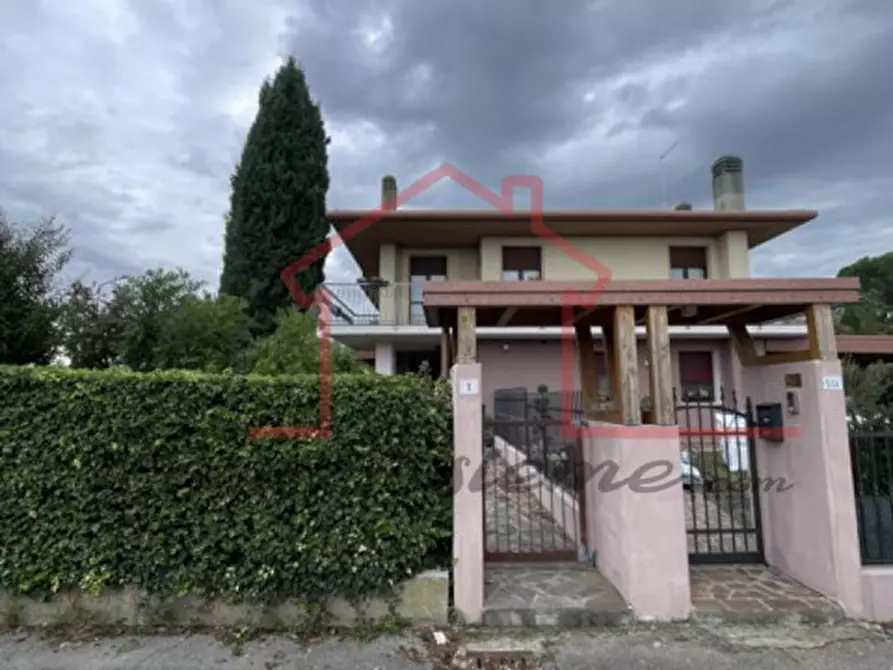Immagine 2 di Casa bifamiliare in vendita  in Via Lorenzo da Ponte a Paese