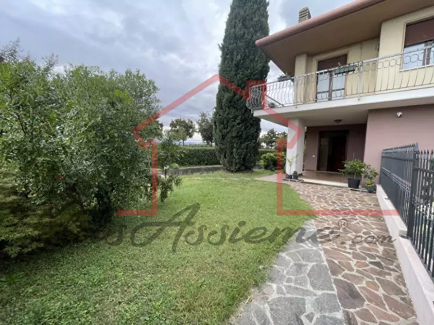 Immagine 4 di Casa bifamiliare in vendita  in Via Lorenzo da Ponte a Paese