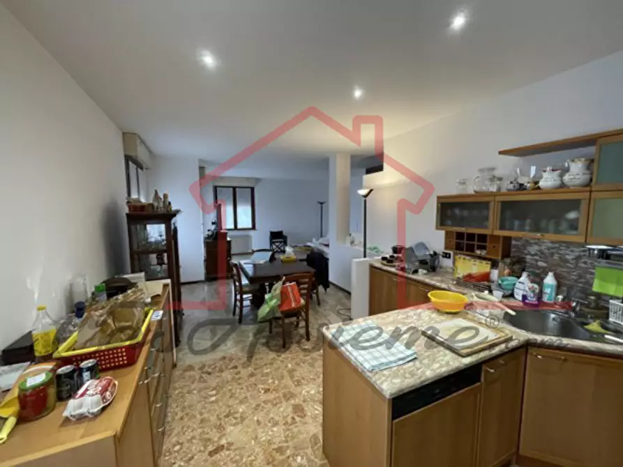 Immagine 7 di Casa bifamiliare in vendita  in Via Lorenzo da Ponte a Paese