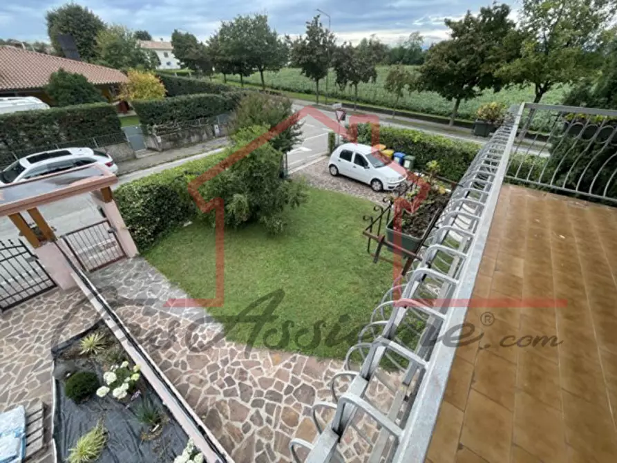 Immagine 12 di Casa bifamiliare in vendita  in Via Lorenzo da Ponte a Paese
