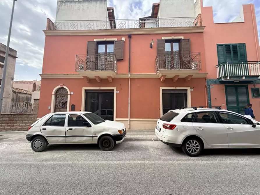 Immagine 11 di Negozio in vendita  in MILAZZO VIA E. COSENZ a Milazzo