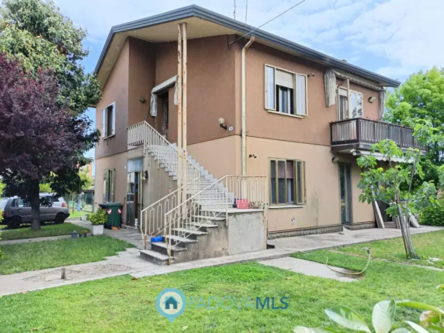 Immagine 17 di Casa indipendente in vendita  in Via Ordelaffo Faliero a Padova