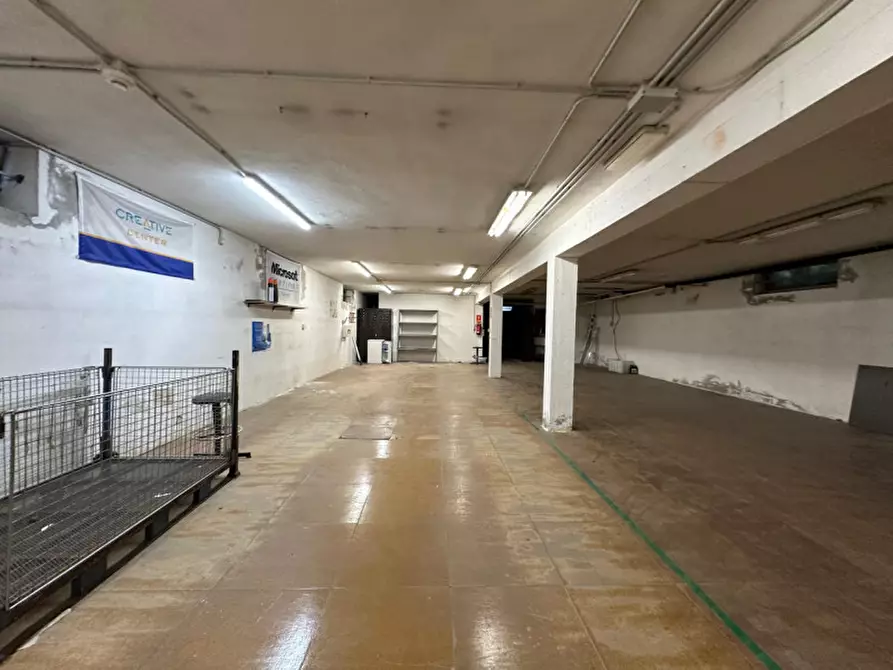 Immagine 8 di Magazzino in affitto  in Viale dell'industria a Verona