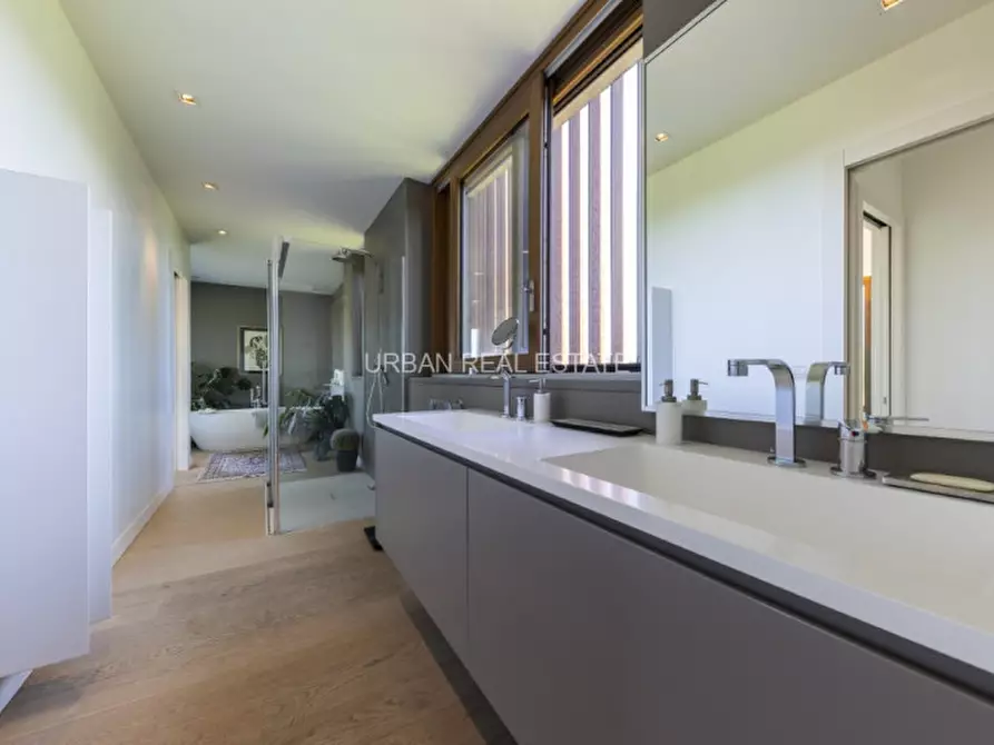 Immagine 22 di Villa in vendita  in Località Valerisce a San Floriano Del Collio