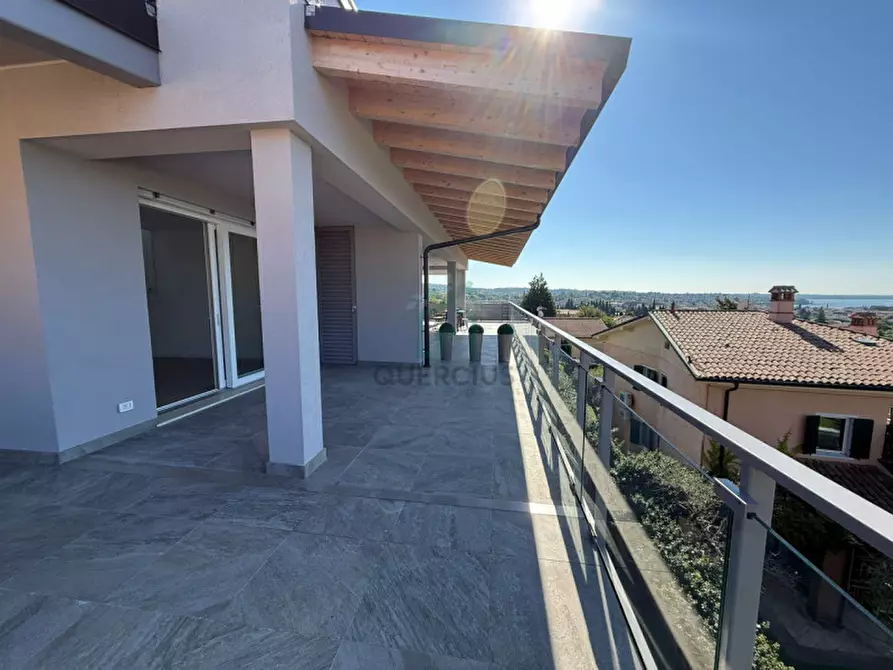Immagine 5 di Attico in vendita  in Via Gardesana dell'Acqua a Bardolino
