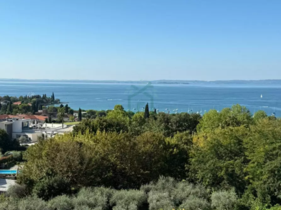 Immagine 3 di Attico in vendita  in Via Gardesana dell'Acqua a Bardolino