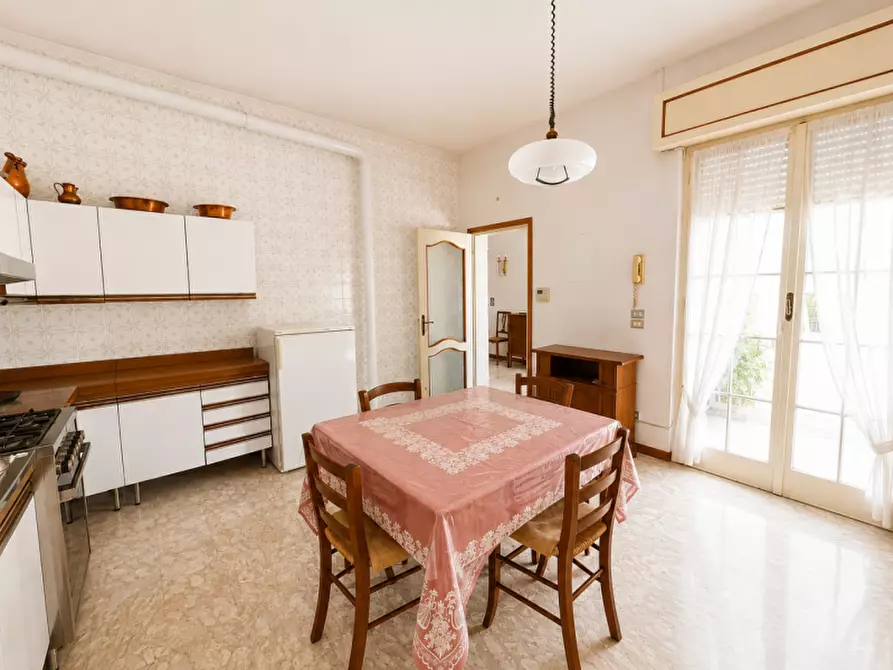 Immagine 10 di Villa in vendita  a Asola